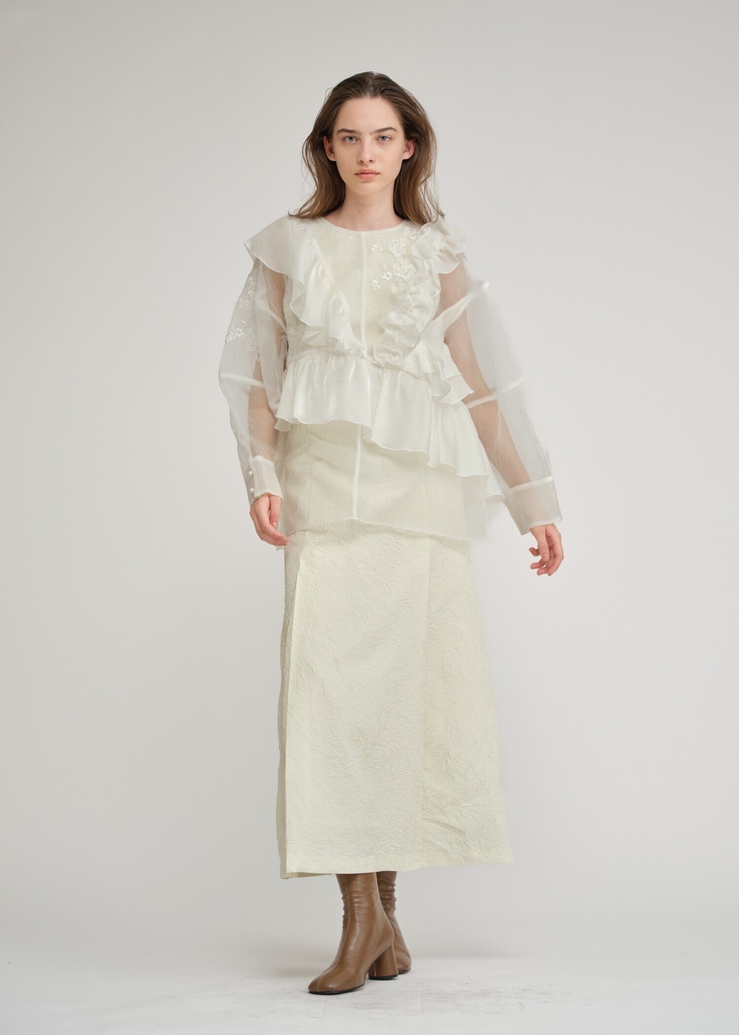 WILLFULLY sheer random frill lace motif BL
