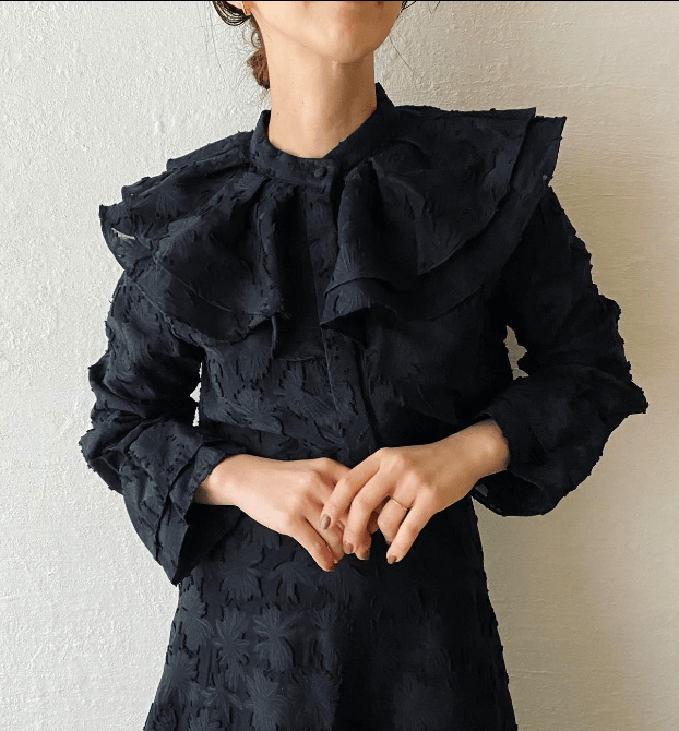 HOWDY. ruffle blouse