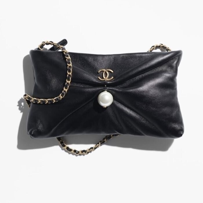 CHANEL チェーンクラッチバッグ