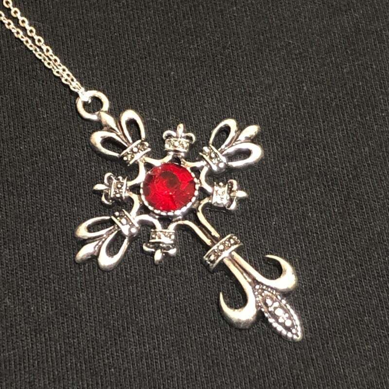 Romantic Standard Gothic Necklace