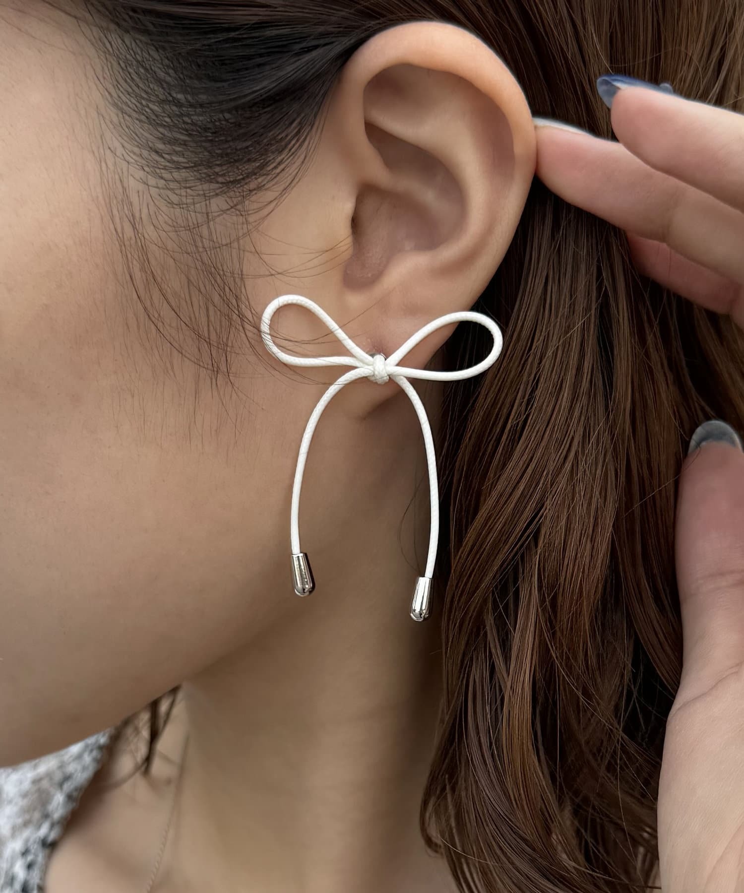 Lattice リボンピアス