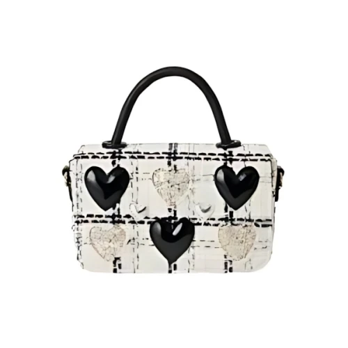 DIANA ハートがポップなミニBAG！