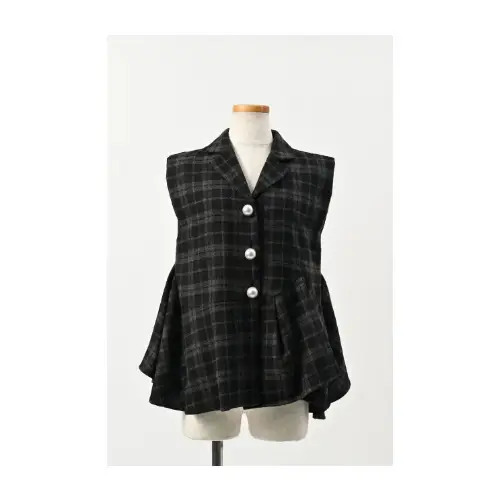 hue DAY TO EVENING Tailored Peplum Gilet