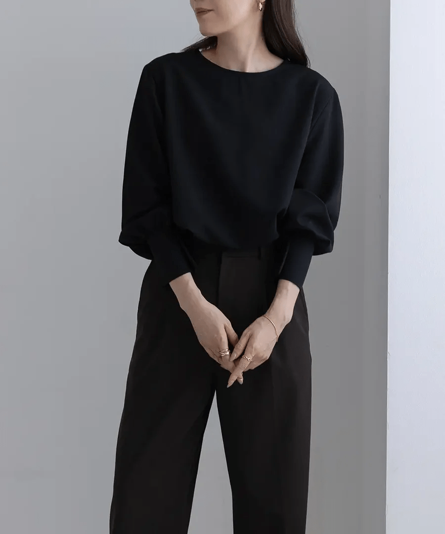 Jolie Mallette 2Way KeyNeck Blouse