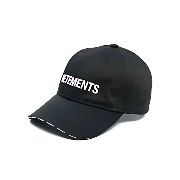 VETEMENTS 刺繍ロゴ ボールキャップ