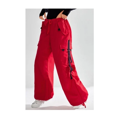 SHEIN バックルストラップ ディテール フラップポケット ドローストリングウエスト パラシュート カーゴパンツ