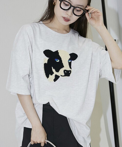 PUBLUX パール付 牛 相良刺繍 ビッグ Tシャツ　限定展開