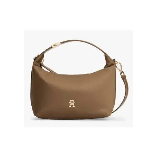 Tommy Hilfiger ゴーナイロンクロスボディバッグ