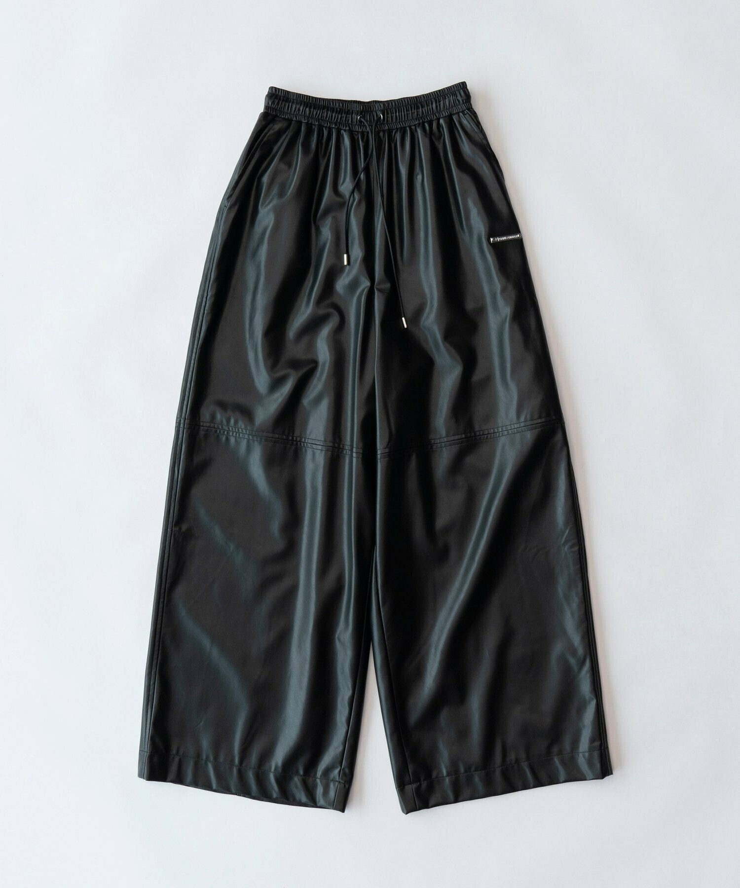 PRANK PROJECT フェイクレザーボリュームワイドパンツ / Synthetic Leather Voluminous Wide Pants