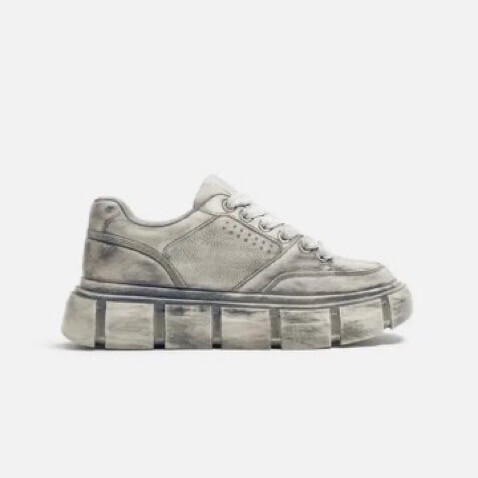 ZARA チャンキースニーカーブロックディテール