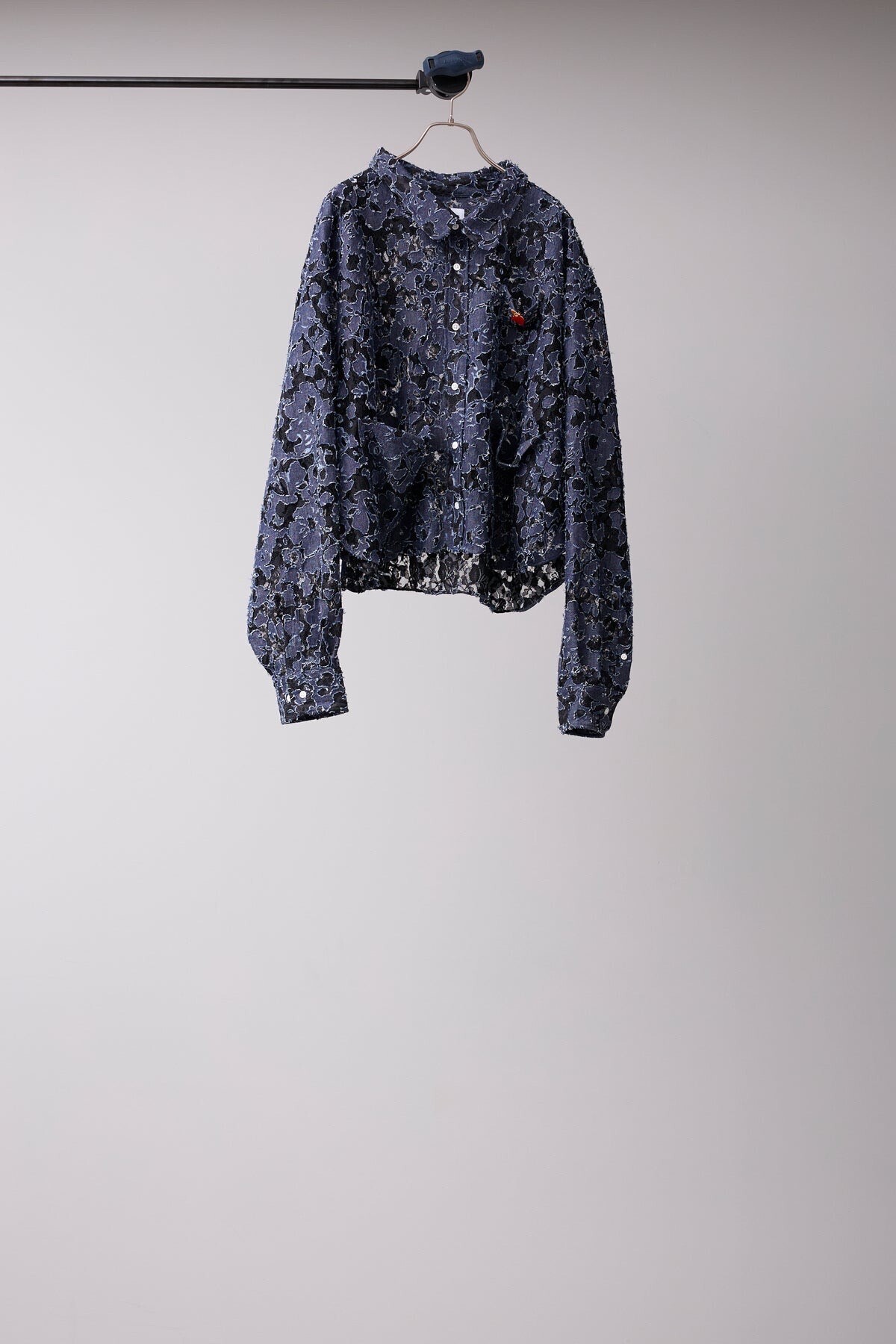 BODYSONG. MELTED BONDED DENIM FLORAL SHIRT