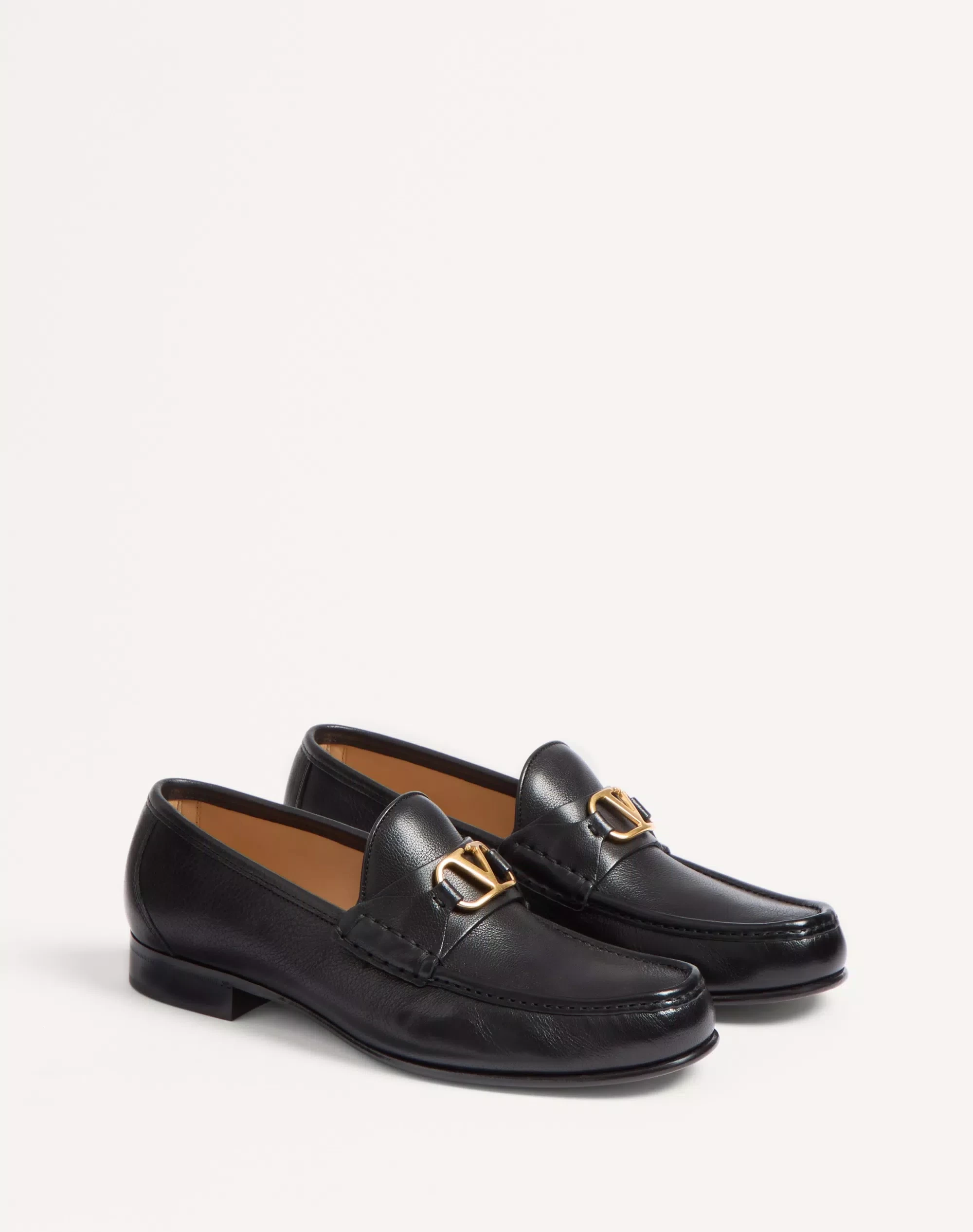 VALENTINO GARAVANI Vロゴ シグネチャー バッファロー ローファー