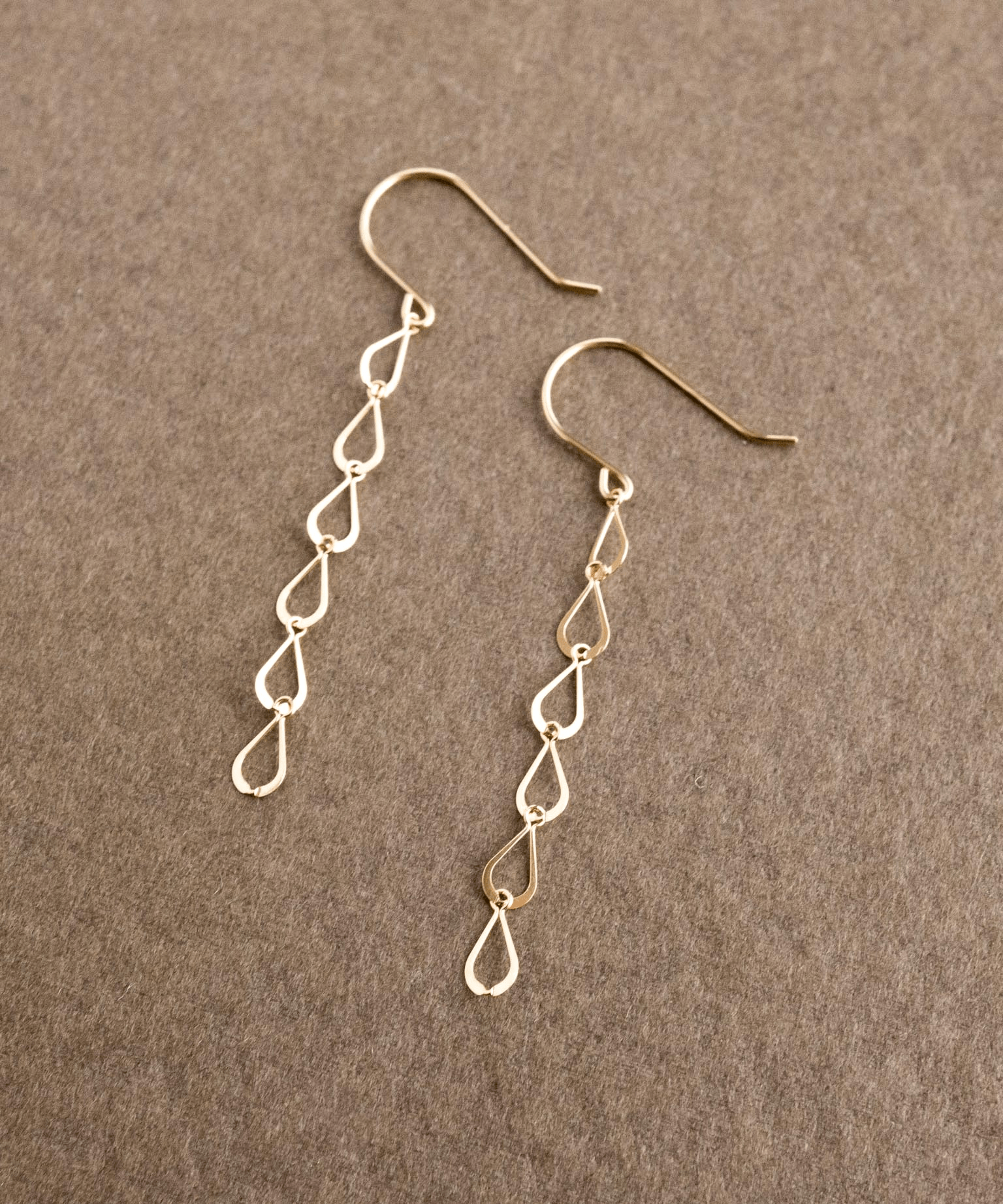 Meach. Meach.【PI053】K18YG / シンプルチェーンピアス