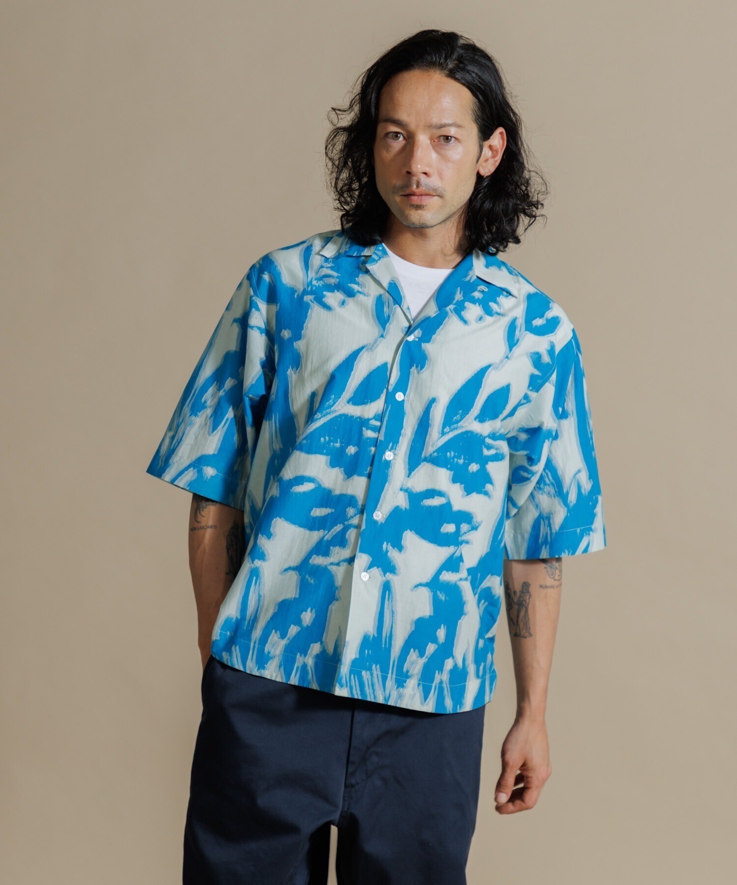 AMERICAN RAG CIE LEIN コットンシルクリーフプリントシャツ