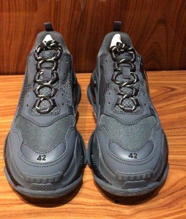 Balenciaga トリプル S CLEAR SOLE スニーカー
