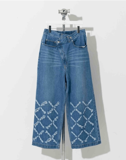 MAISON SPECIAL レーザーカットフロントデザインハイパーワイドデニムラップパンツ