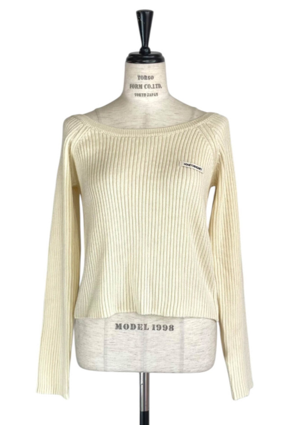 Honey mi Honey HONEY logo off shoulder rib knit tops
