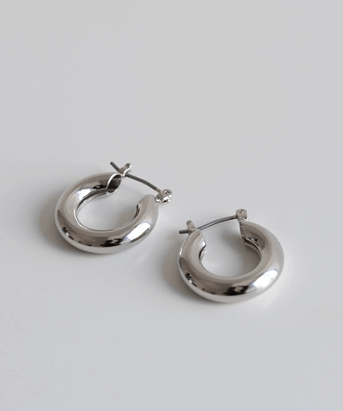 Jolie Mallette Hoop Pierce