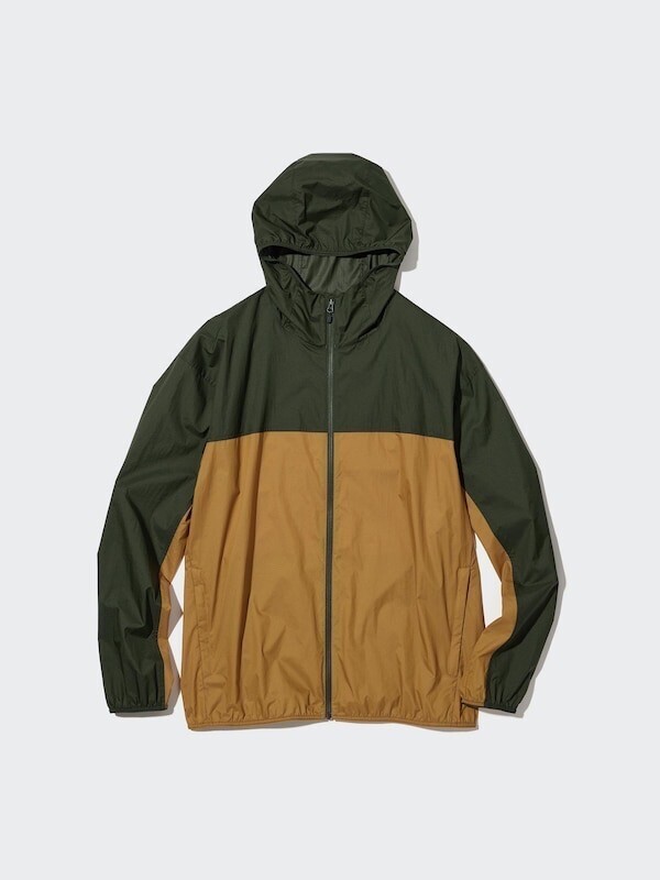 UNIQLO ポケッタブルUVカットパーカ