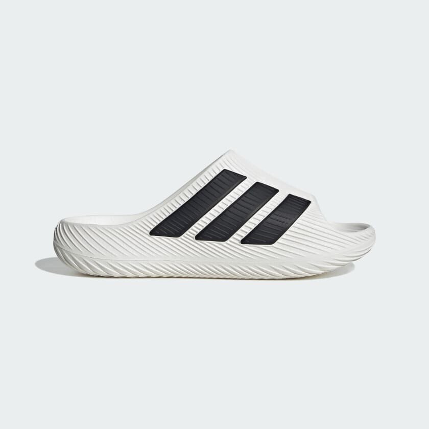 adidas ピュアチル サンダル