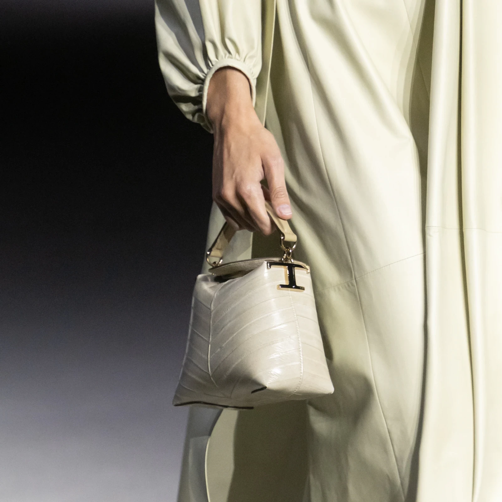 TOD'S 2023年春夏コレクション