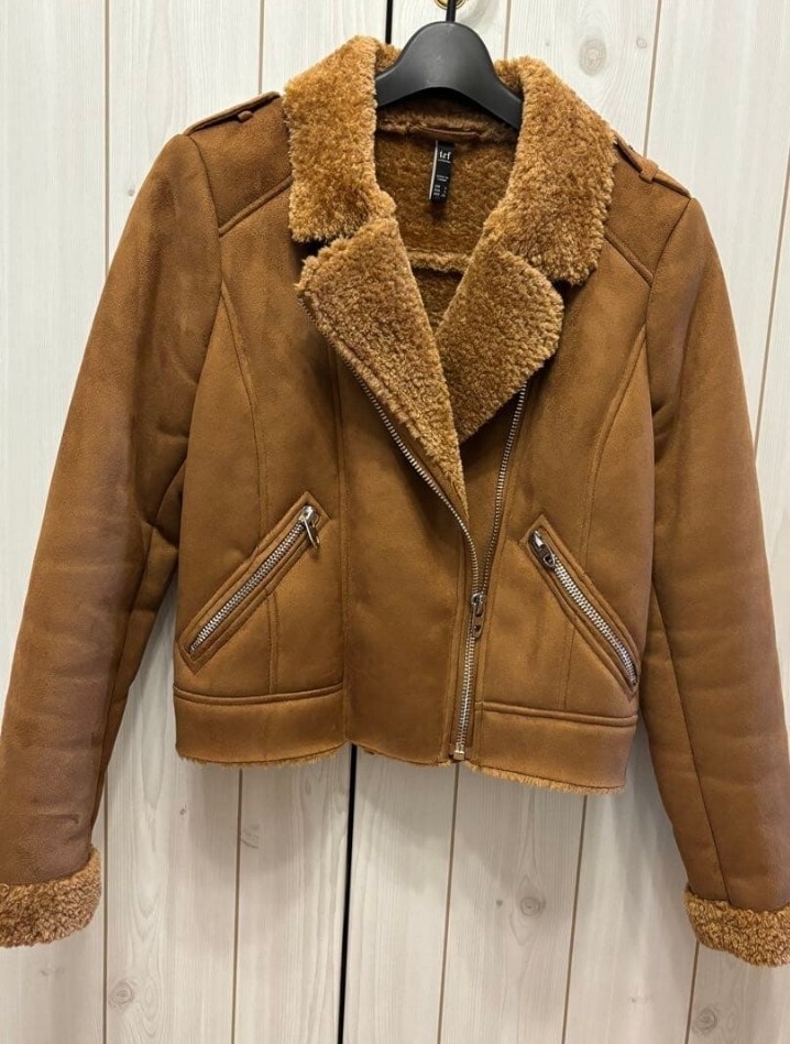 ZARA スエードライダースアウター