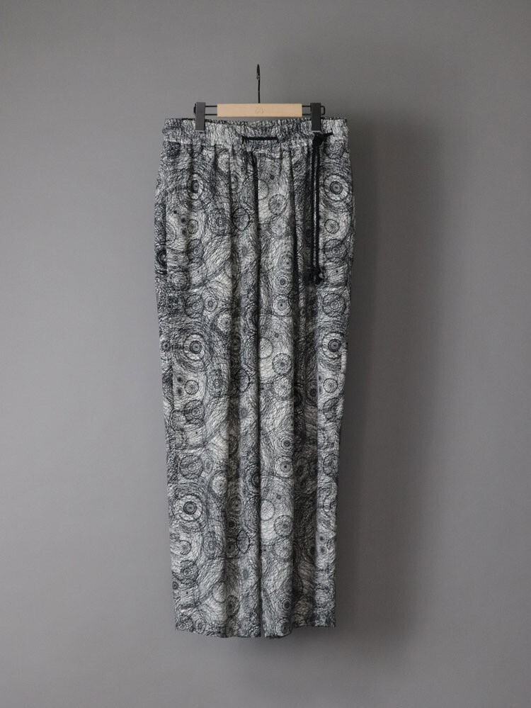 ETHOSENS Printed pants A