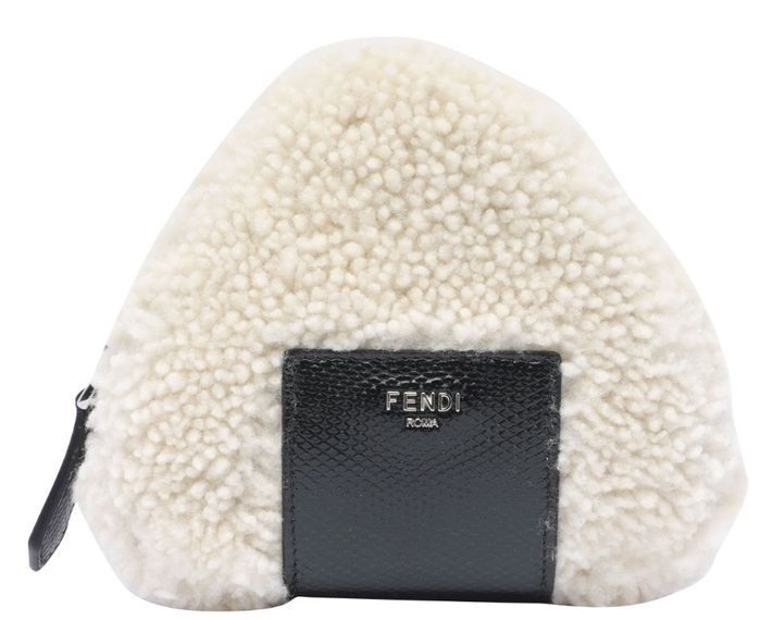 FENDI LOGO SHEARLING CHARM ファー ショルダーバッグ