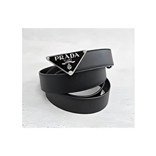 PRADA サフィアーノ三角ロゴベルト