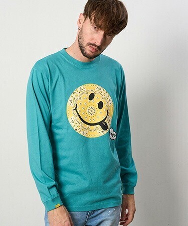 STUD MUFFIN 5.6ozコットン天竺 バンダナスマイルフォームプリントハンドニットパッチLS Tシャツ