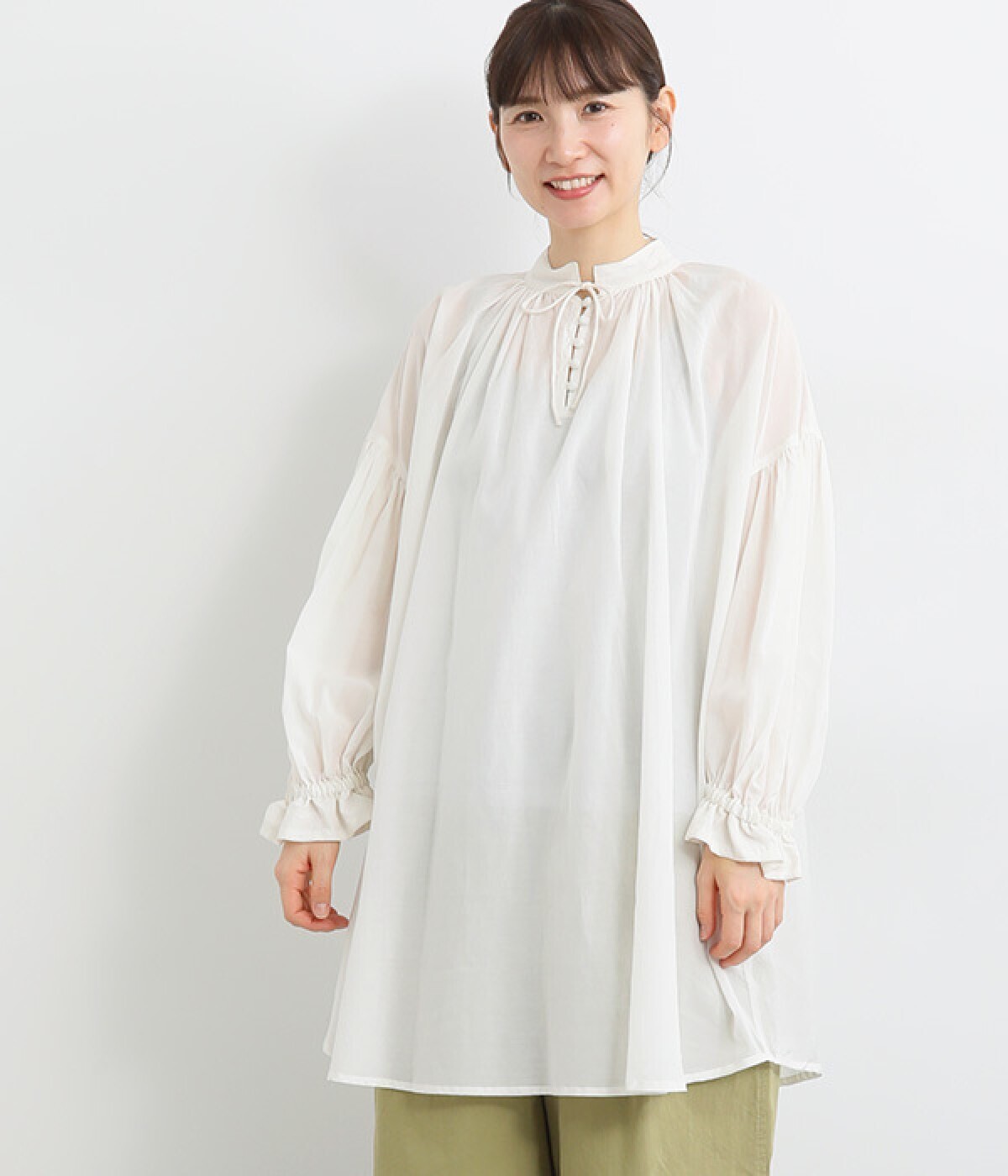 CALINEr le prmer シルクタッチギャザーボリュームチュニックブラウス