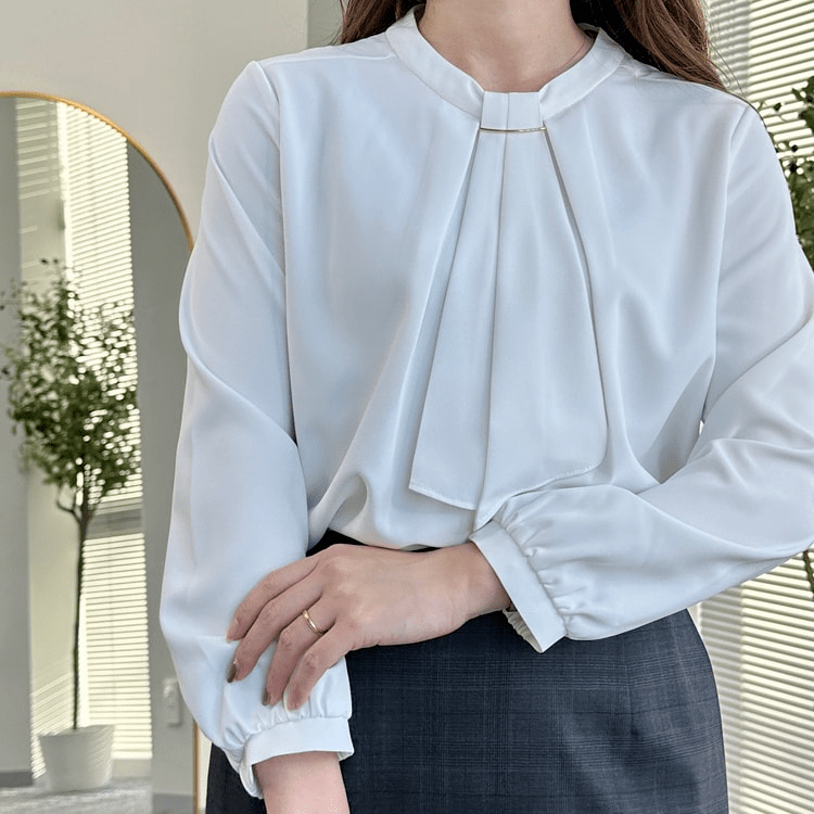 AOKI 九分袖 3Way アクセサリー付きラッフルタイブラウス