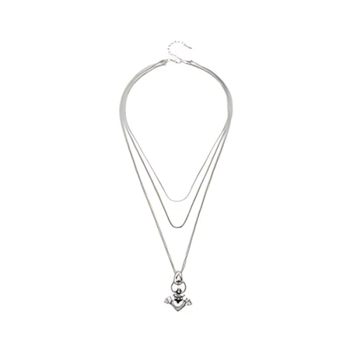 EVRIS ANGEL HEART MOTIF3連ネックレス