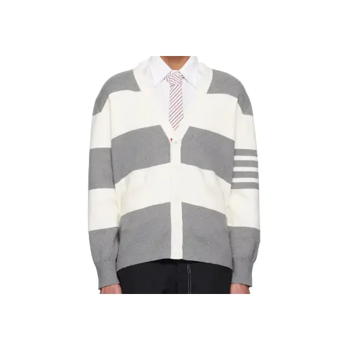 THOM BROWNE Rugby Stripe Milano Stitch Vネックカーディガン