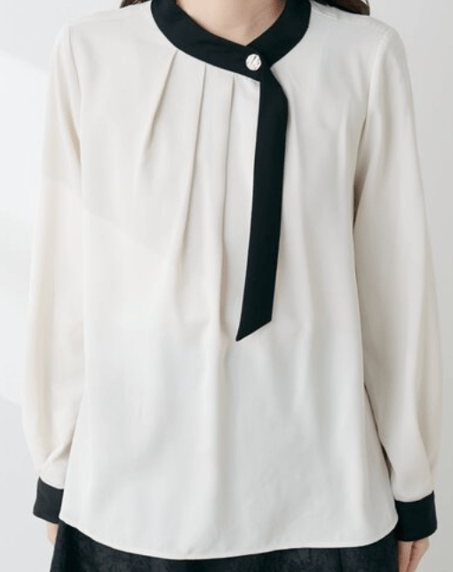 natural couture 金釦アシメネックボータイブラウス