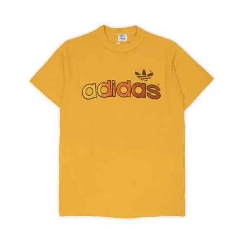 adidas プリントTシャツ