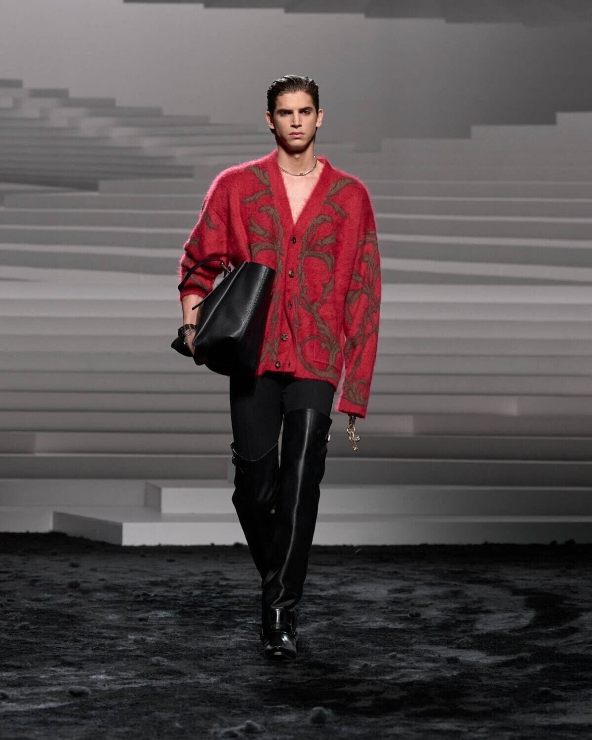 Versace 2024年秋冬コレクション　ルック25