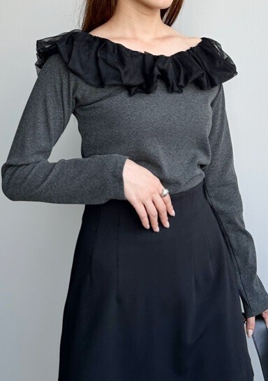 COCODEAL オフショルフリルチュールトップス