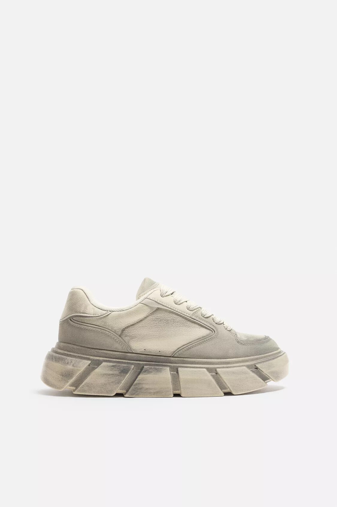 ZARA チャンキーソールスニーカー