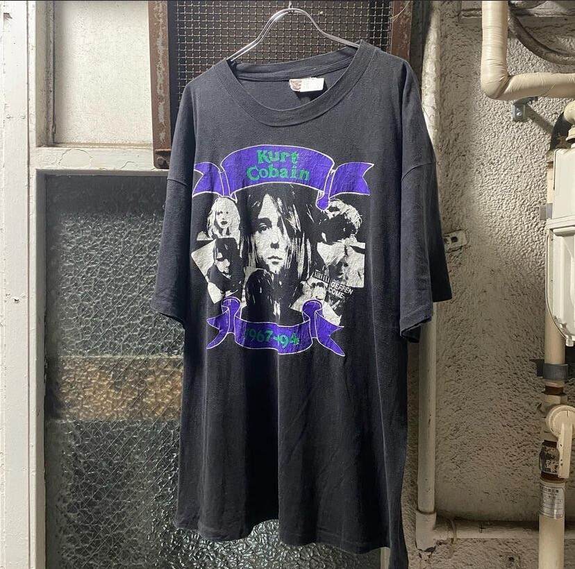 vintage 90's Kurt Cobain