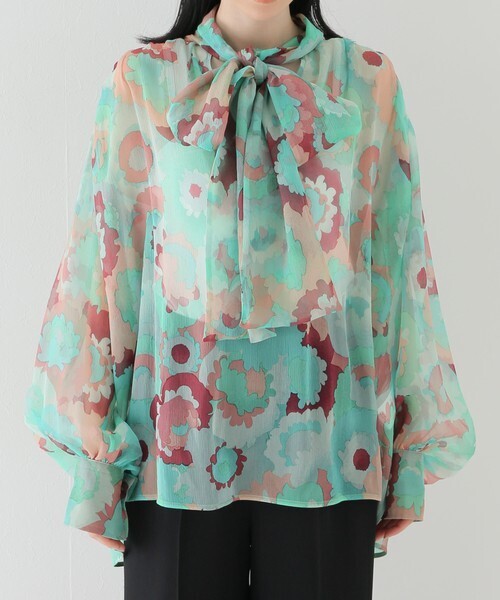 BOWTE print bowtie blouse