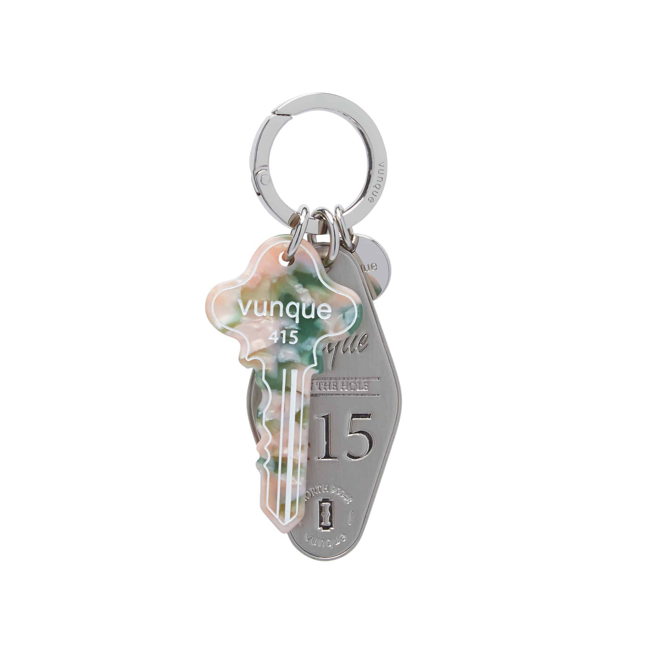 vunque Luckey Charm