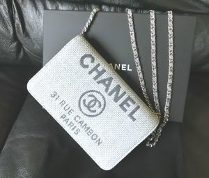 CHANEL ドーヴィルチェーンウォレット