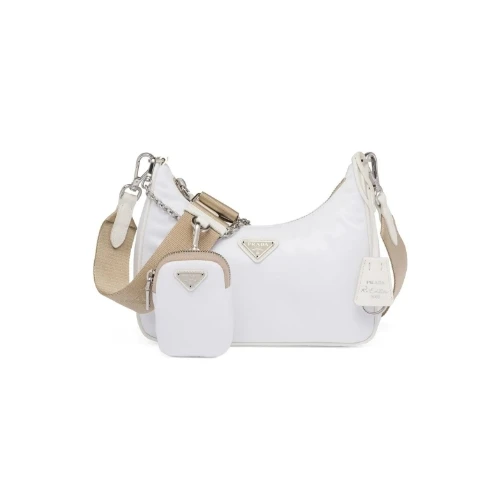 PRADA Re-Edition 2005 Re-Nylon バッグ