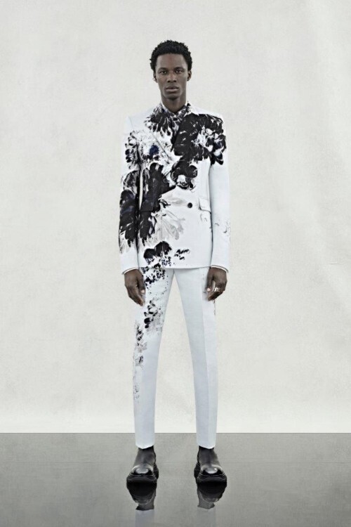 Alexander McQueen 2024年メンズ春夏コレクション