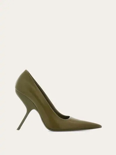 FERRAGAMO パンプス