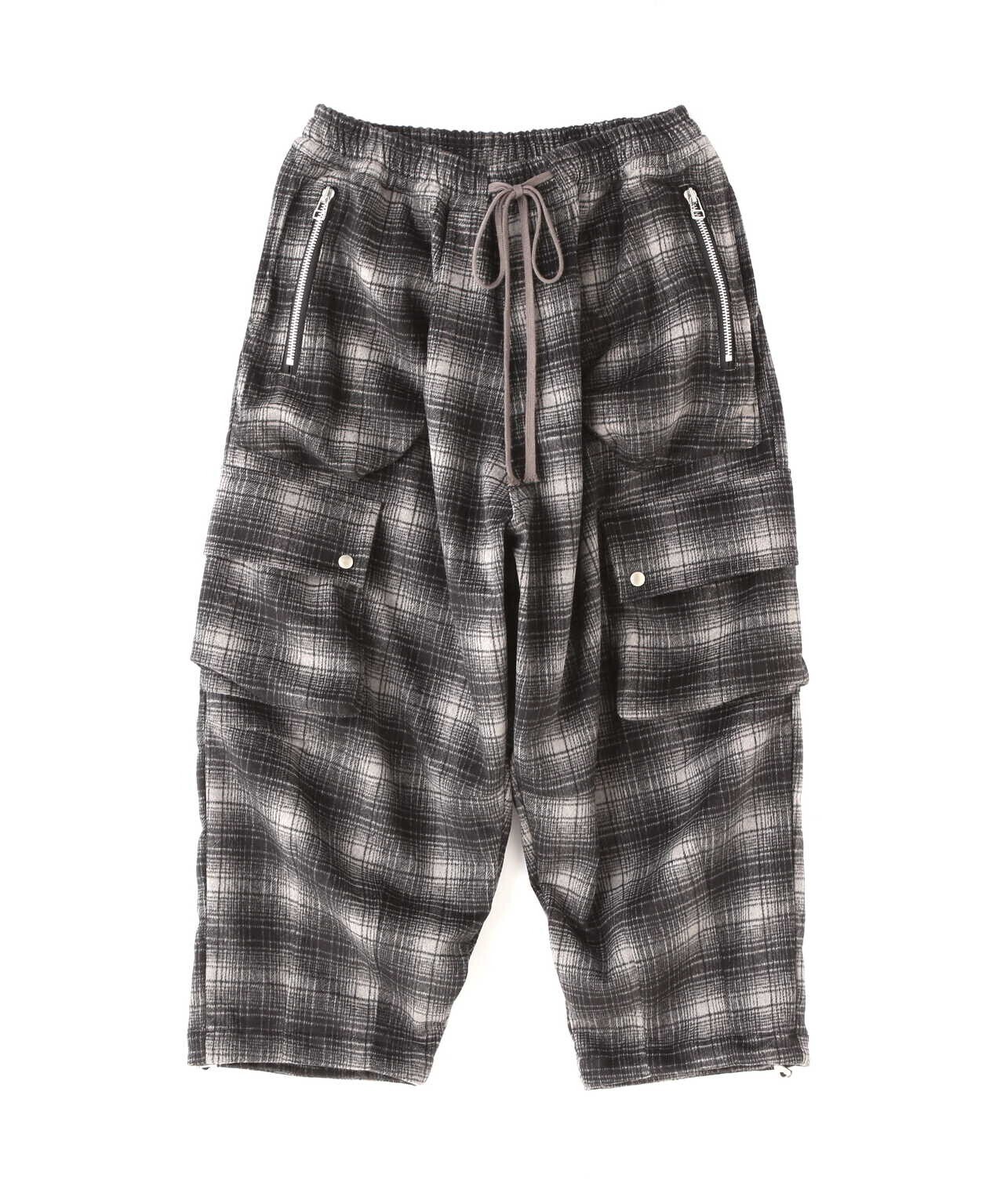 A.F ARTEFACT CHECK WIDE PANTS