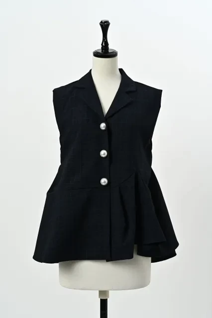 hue DAY TO EVENING Pearl Button Tailored Peplum Gilet