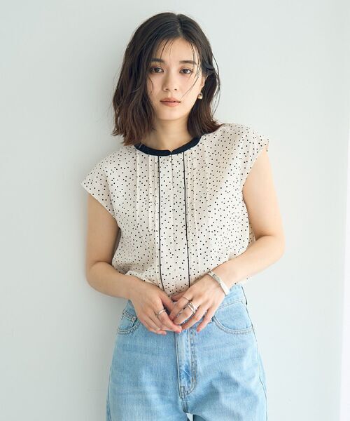 YECCA VECCA 配色タックデザインブラウス