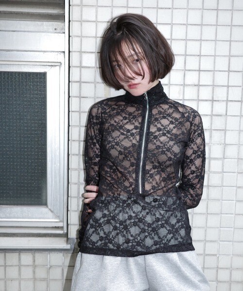igi GLITTER LACE TOPS